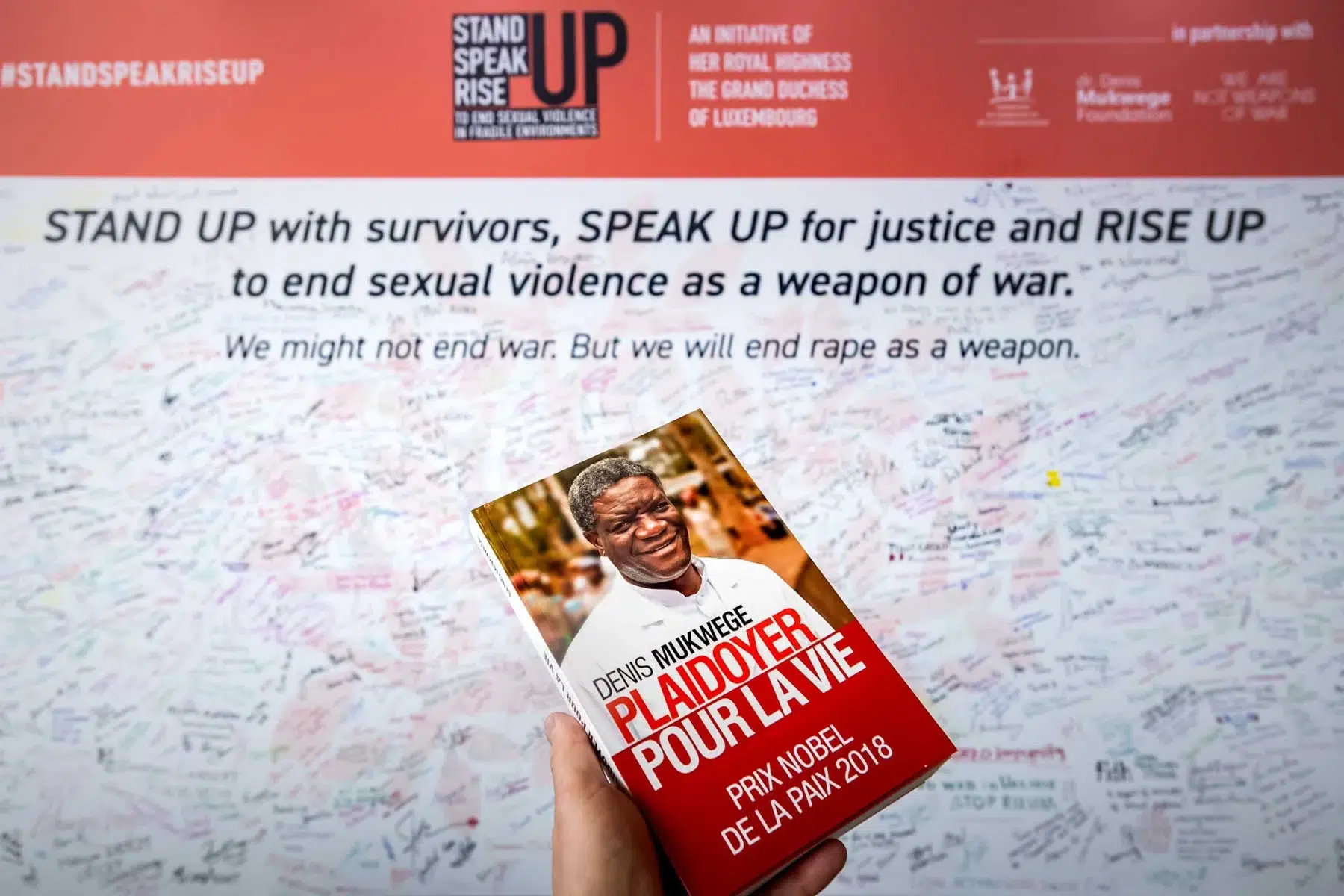 european-convention-center-stand-speak-rise-up-38